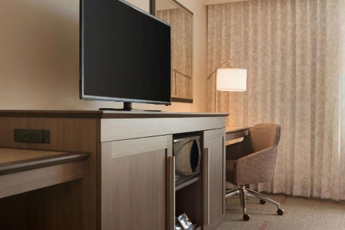Hampton Inn By Hilton & Suites Kenosha image 14