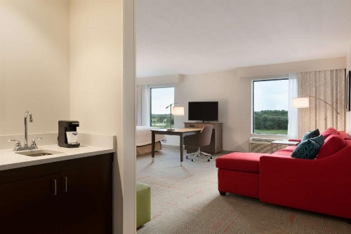 Hampton Inn By Hilton & Suites Kenosha image 17