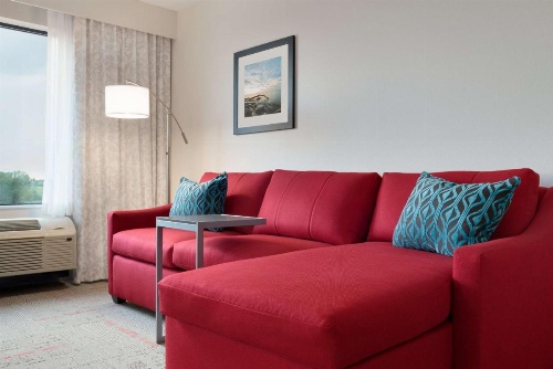 Hampton Inn By Hilton & Suites Kenosha image 8